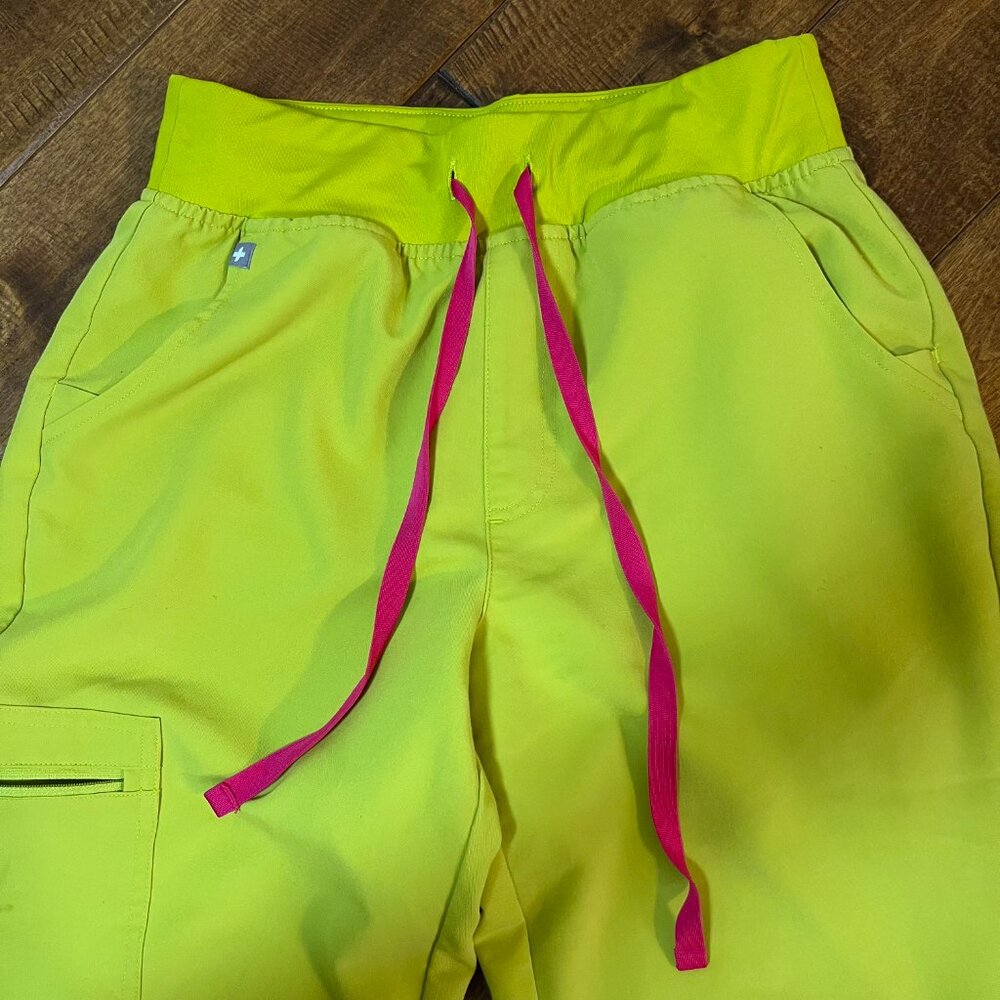 Figs High Waist Zamora Jogger Scrub Pants Nurse Doctor Limeade Yellow Size Small - Picture 6 of 10